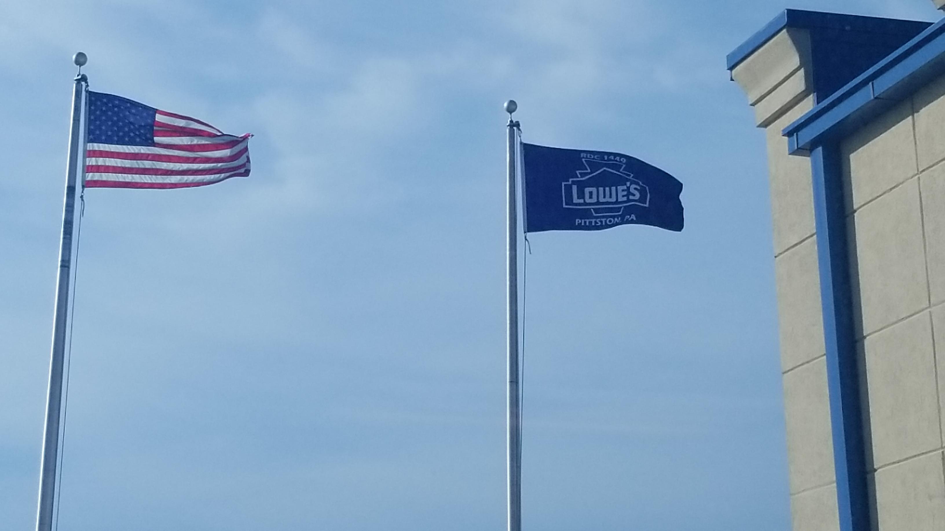 How to Properly Display the American Flag in Your Business – Dover Flag